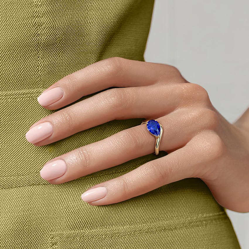 Silhouette Blue Lab Sapphire Cocktail Ring in 14K Yellow Gold