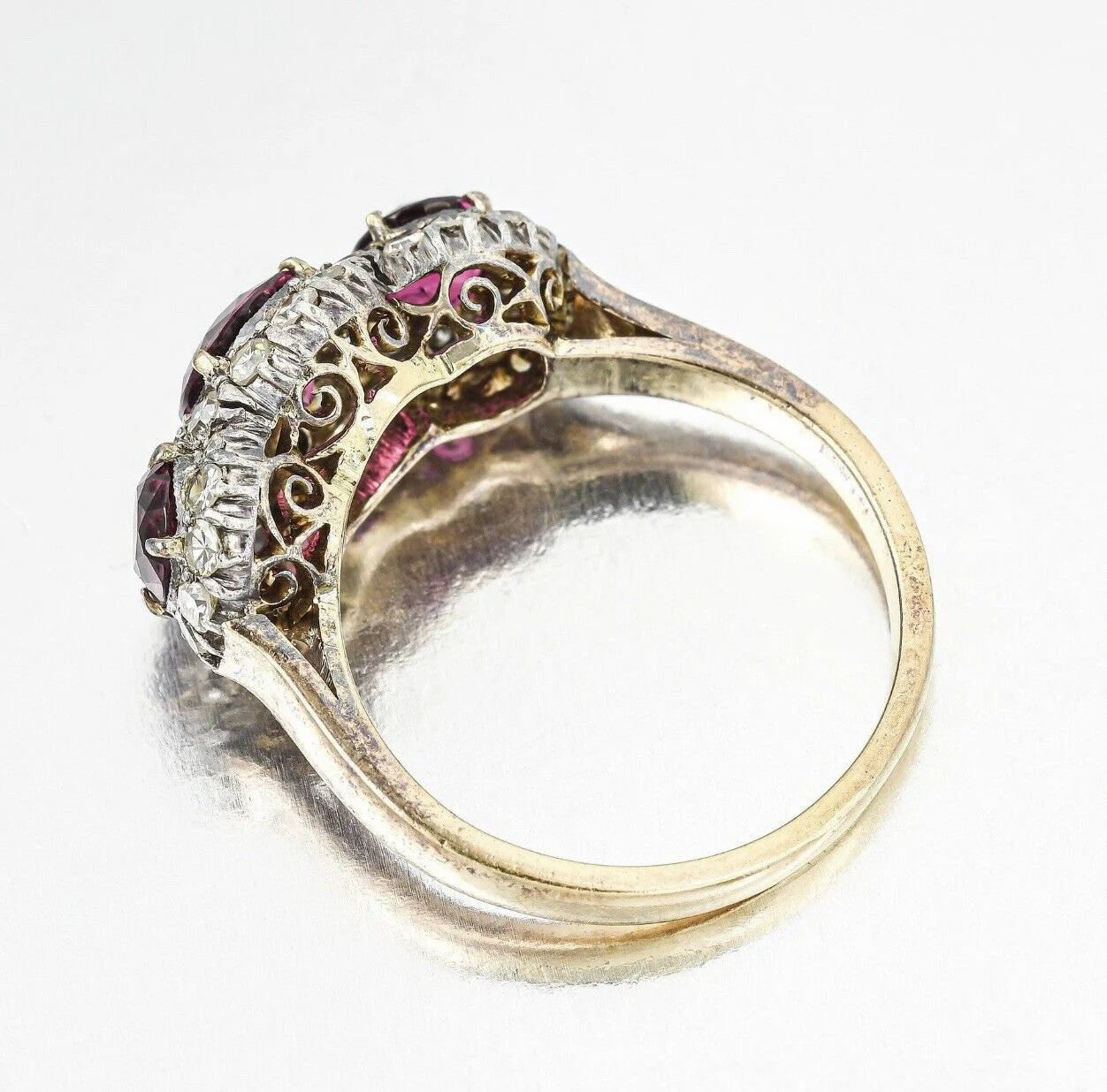Antique Vintage Burmese Ruby And Diamond Ring 14k Yellow Gold 1.80 CTs