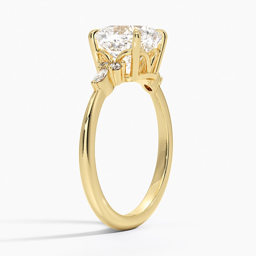Nadia Diamond Ring in 18K Yellow Gold