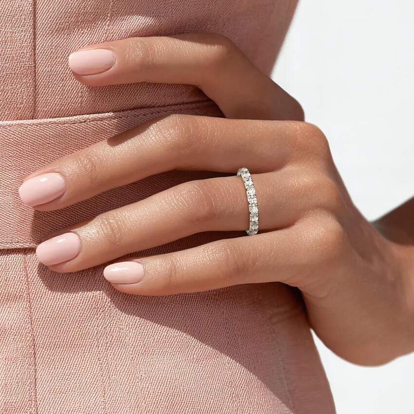 Nathalie Oval Lab Diamond Ring in 18K Yellow Gold
