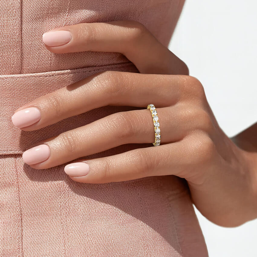Nathalie Oval Lab Diamond Ring in 18K Yellow Gold