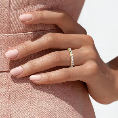 Nathalie Oval Lab Diamond Ring in 18K Yellow Gold