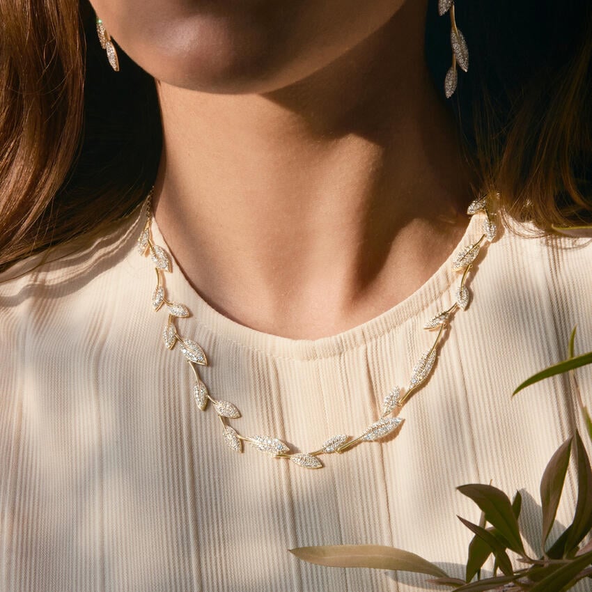 Jane Goodall Pavé Olive Branch Lab Diamond Necklace (3 1/4 ct. tw.)