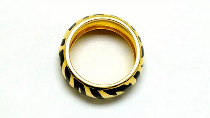 Fine Beautiful Carlos C 18K Yellow Gold & Black Enamel Ladies Band Tiger Ring