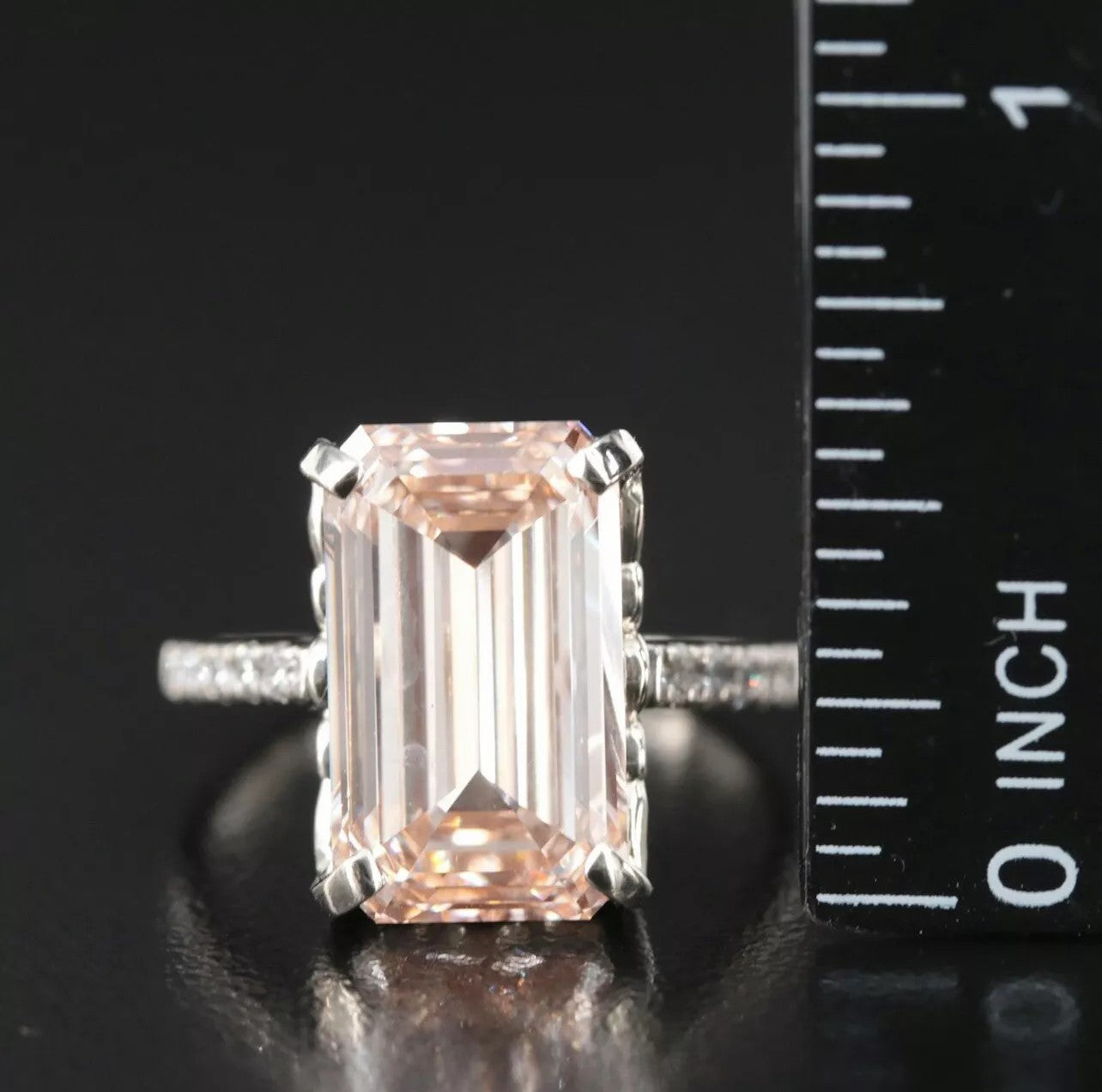 Fine 8.58 CTs Emerald Fancy Light Pink LAB GROWN DIAMOND Ring Natural Mounting