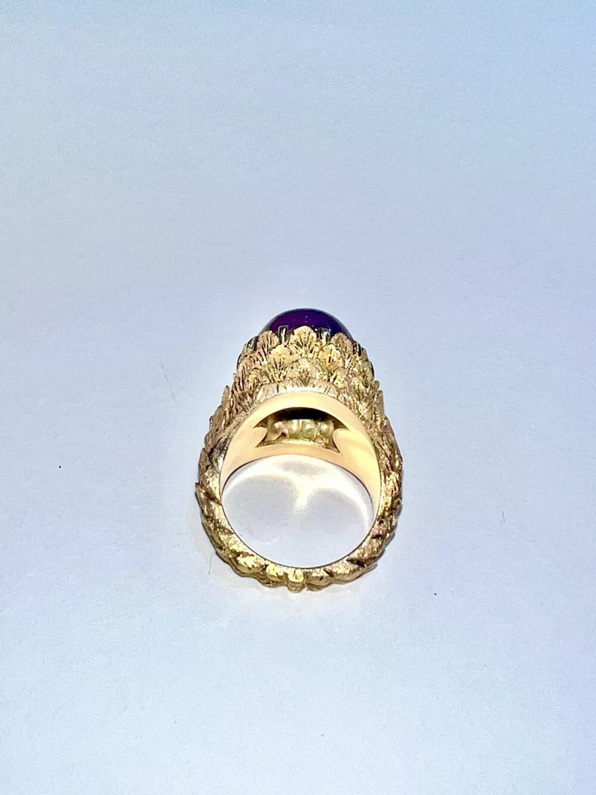 Vintage 12.98 CTs Star Ruby Cabochon Ring Set On 18k Yellow Gold Leaf Ring