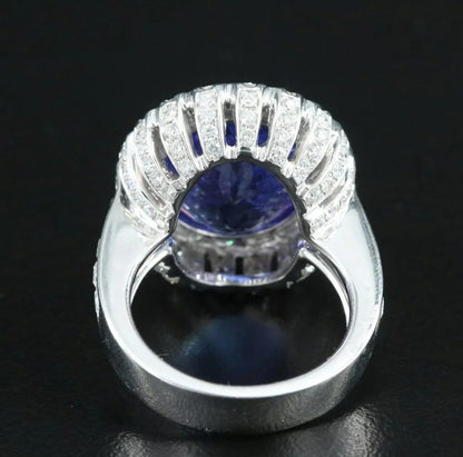 Vintage Natural 14.38 CTs Tanzanite And Diamond 18k White Gold Ring Engagement