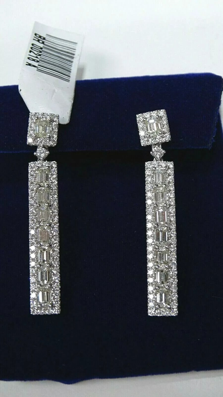 Fine 18K White Gold 3.00 Ct Emerald Cut F VS1 Fancy Drop Diamond Earrings